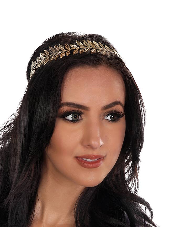 IH2509 - Etched Leaf Crown Western Fashion