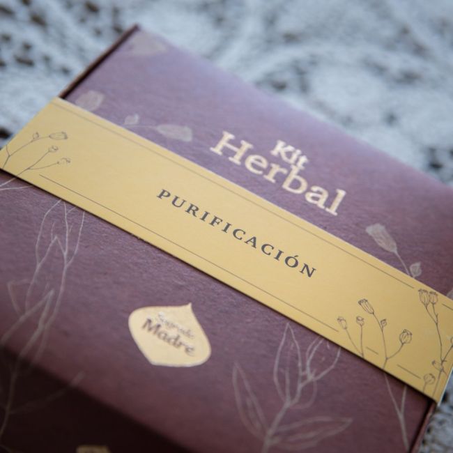 Palo Santo Herbal Gift Box | Purification Sacred Scents Sanctuary
